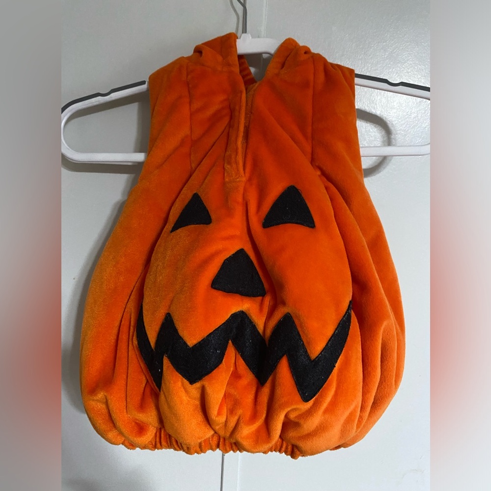 Old Navy children’s 2T pumpkin shell costume